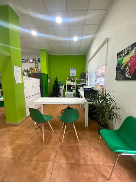 AUTOESCUELA + FACIL - Denia