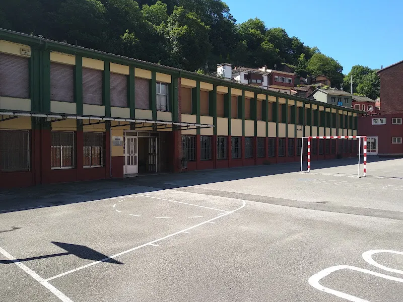 Colegio Público "Las Vegas de Figaredo" - Colegio público en Mieres - foto 2