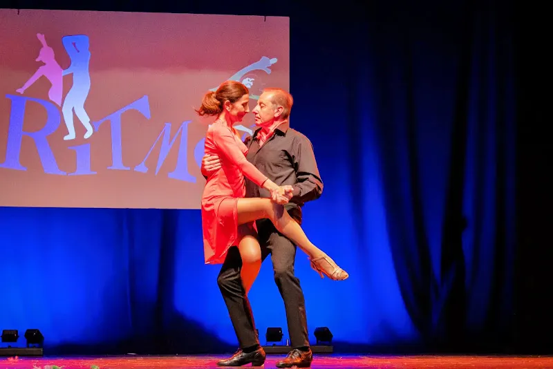 Escuela de baile Ritmos - Academia de baile en Mieres - foto 2