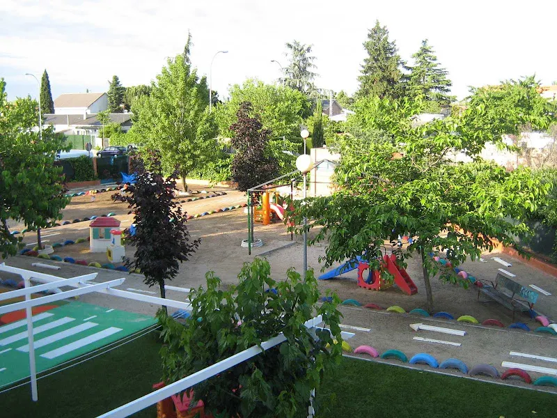 Escuela de Educación Infantil los Arcos - Colmenar Viejo