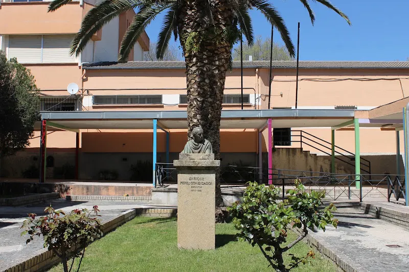 IES Pérez Comendador - Instituto de secundaria en Plasencia - foto 2