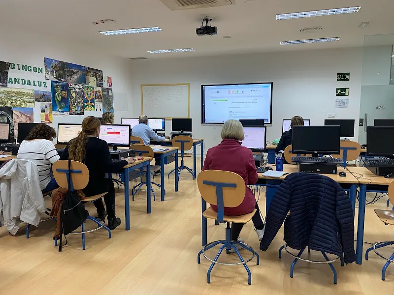 Centro Público de Educación de Personas Adultas Inspector Francisco Poveda Díaz