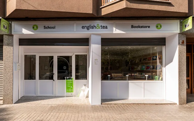 English&tea Igualada School & bookstore - Centro educativo en Igualada - foto 2