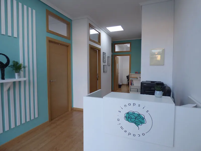 Centro de estudios Mayo - Centro educativo en Ferrol - foto 3