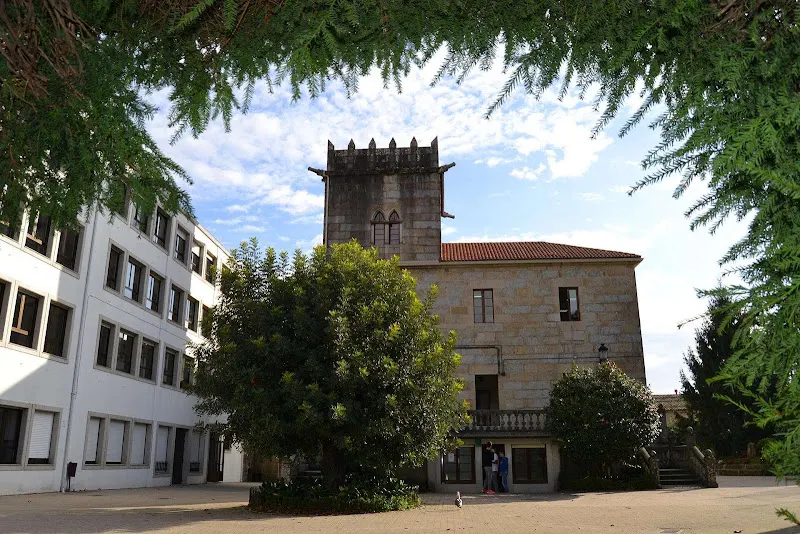 CPR Plurilingüe Sagrada Familia - Centro educativo en Vilagarcía de Arousa - foto 2