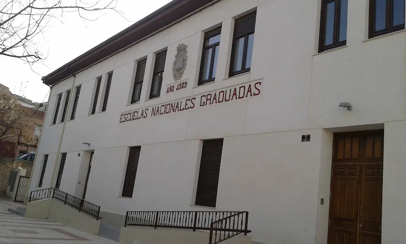 Centro Público de Formación de Personas Adultas Carles Salvador