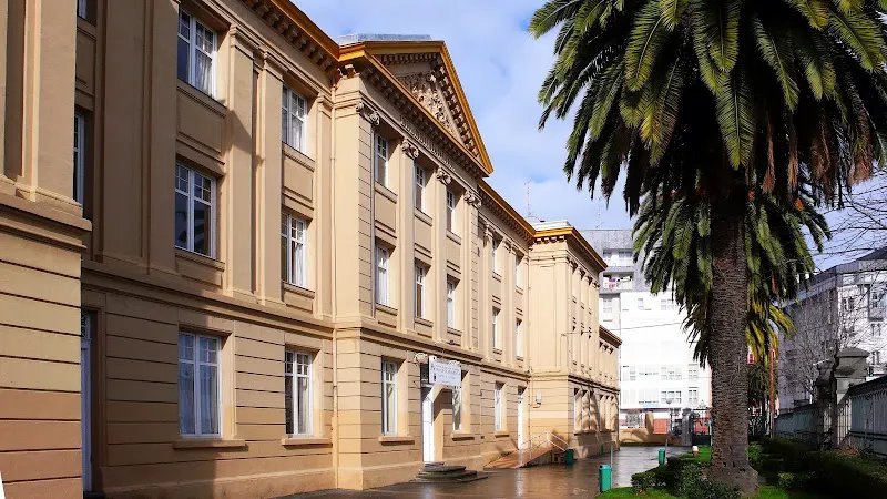 IES Ataúlfo Argenta - Instituto de secundaria en Castro-Urdiales - foto 2