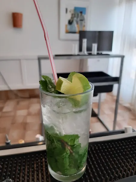Ibiza bartenders 1er. escuela coctelería Ibiza desde 2003*BAR PROPIO*Ibiza, formentera, baleares - Santa Eulalia del Río