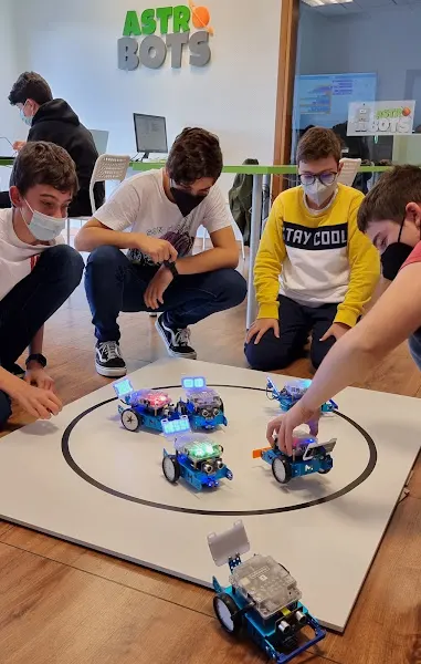 Astrobots - Centro educativo en Carballo - foto 2