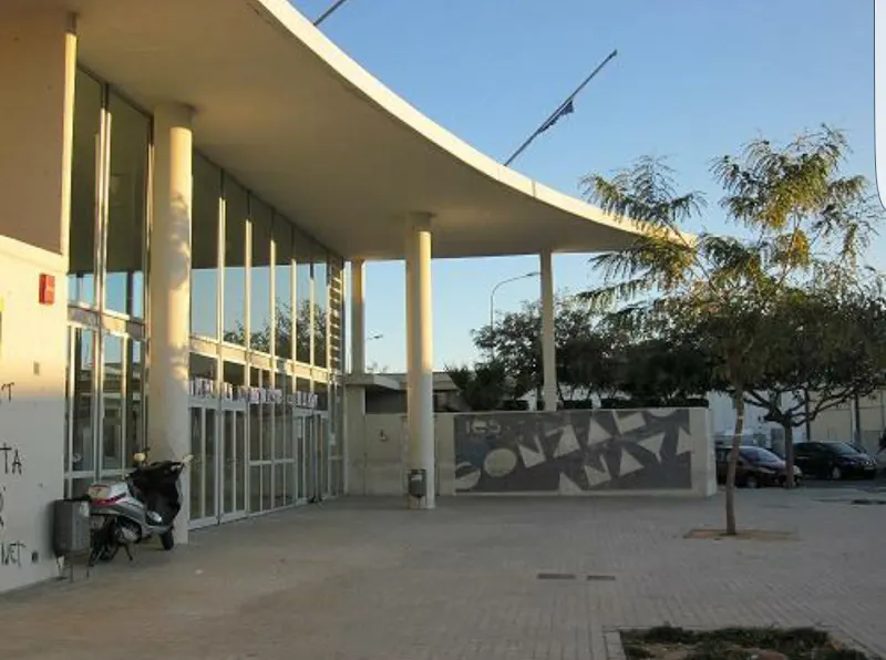 IES Gonzalo Anaya - Instituto de secundaria en Xirivella - foto 2