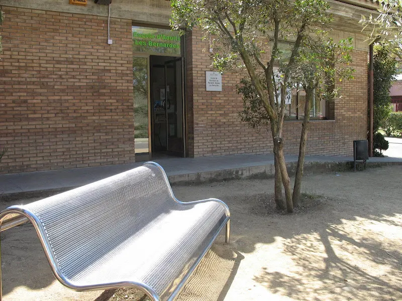 Centre de Formació d'Adults Les Bernardes