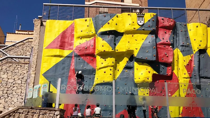 Escuela de escalada - Escalada en Crevillent - foto 2