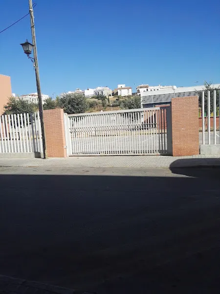 IES Manuel Losada Villasante - Instituto de secundaria en Carmona - foto 2