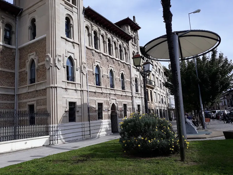 Joseba Deuna Jesuiten ikastetxea/Colegio San José Jesuitas