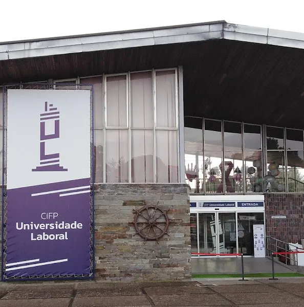 CIFP Universidade Laboral - Centro de formación profesional en Culleredo - foto 2