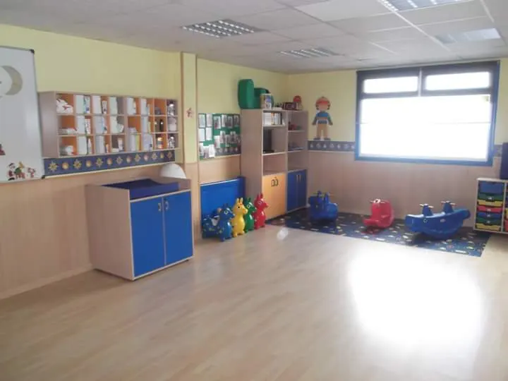 Escola Infantil Fonte da Balsa (A galiña azul) - Guardería en Culleredo - foto 3