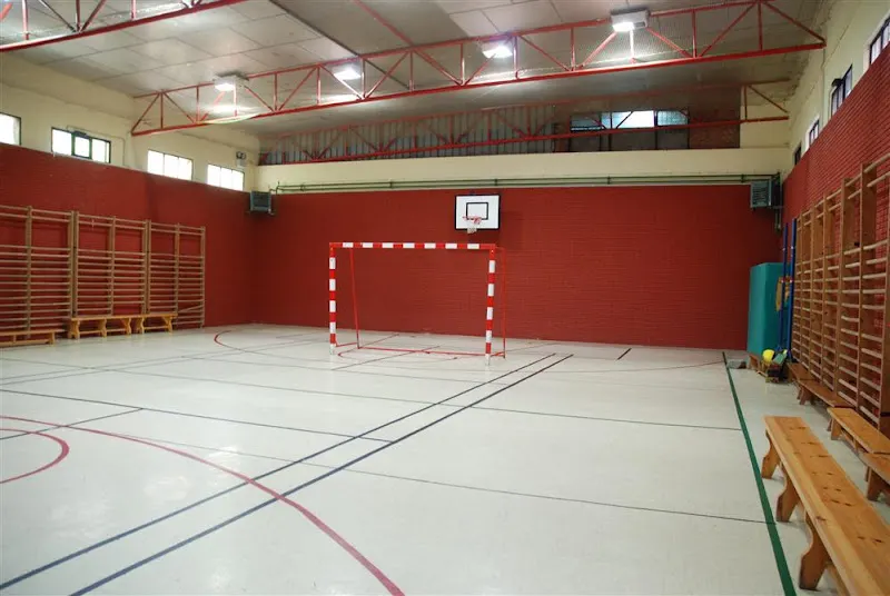 IES EIBAR BHI (Jardineta) - Instituto de secundaria en Eibar - foto 2