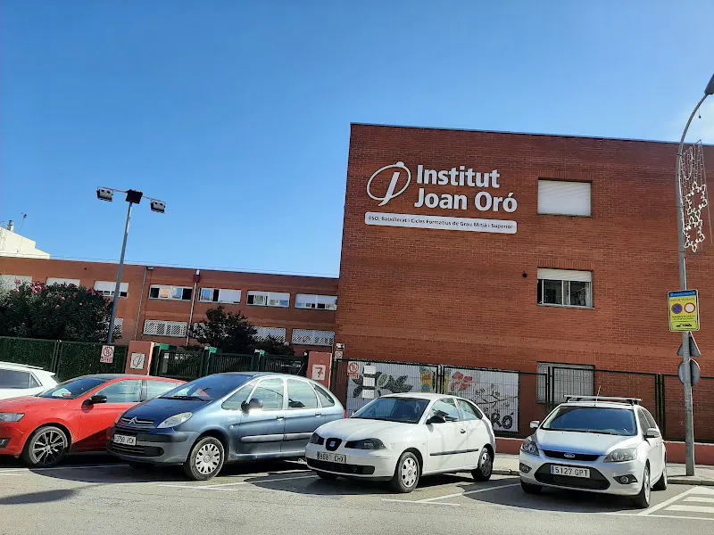 Institut Joan Oró - Instituto de secundaria en Martorell - foto 2