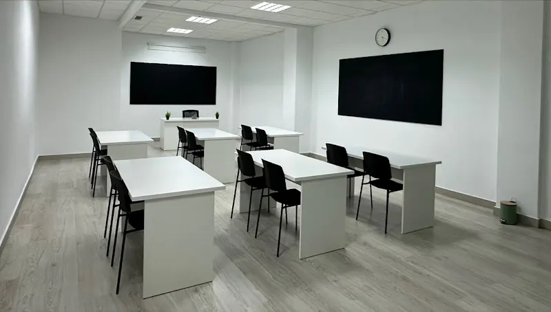 Academia Impulso - Centro educativo en Villanueva de la Serena - foto 2