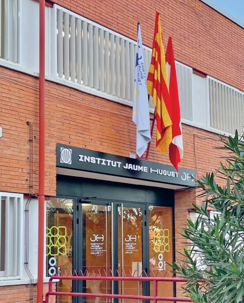 Institut Jaume Huguet - Instituto de secundaria en Valls - foto 3