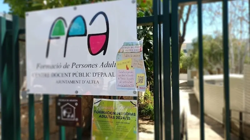 Centro Público de Educación de Personas Adultas Municipal Algar - Escuela de educación para adultos en Altea - foto 2