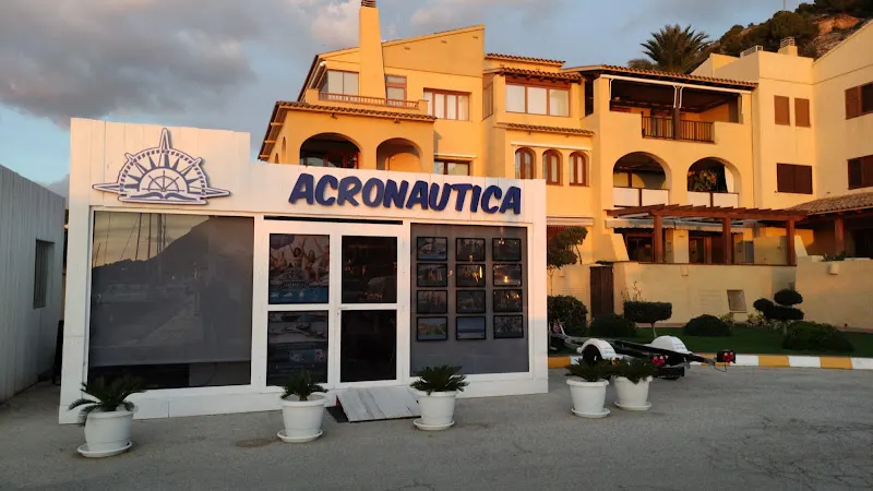 Escuela Náutica Altea -Náutica Orión - Centro educativo en Altea - foto 2