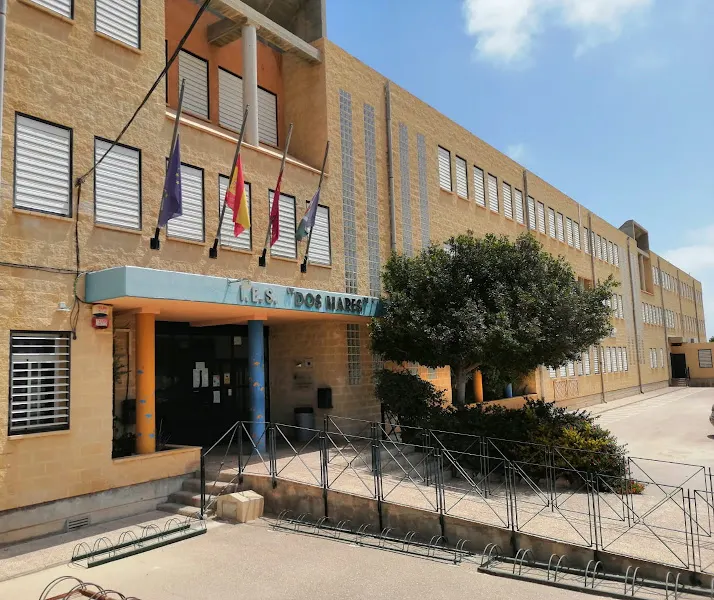 I.E.S. “Dos Mares” - Instituto de secundaria en San Pedro del Pinatar - foto 2