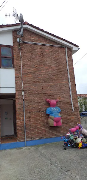 ESCUELA SAMIGUEL, QUILOÑO, CRA CASTRILLON ILLAS - Castrillón