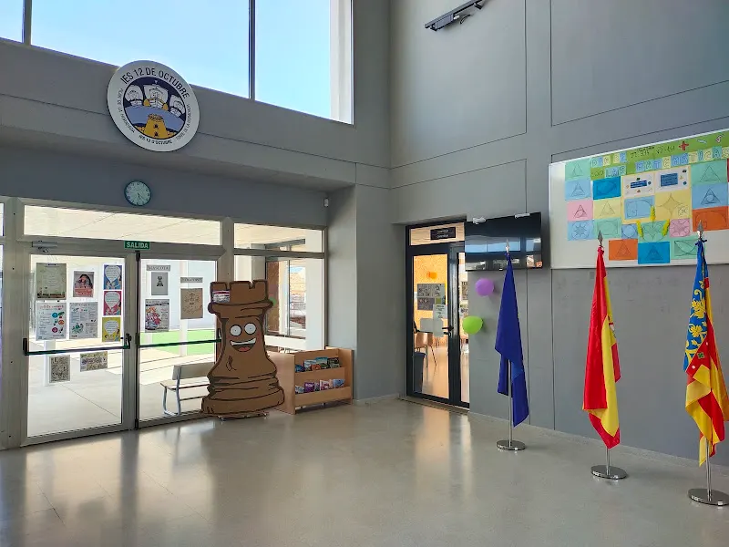 IES 12 de octubre - Instituto de secundaria en Pilar de la Horadada - foto 2