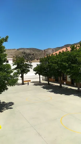 Colegio Público Victoria - Loja