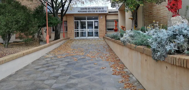 Colegio Educación Permanente Adultos de Requena - Requena