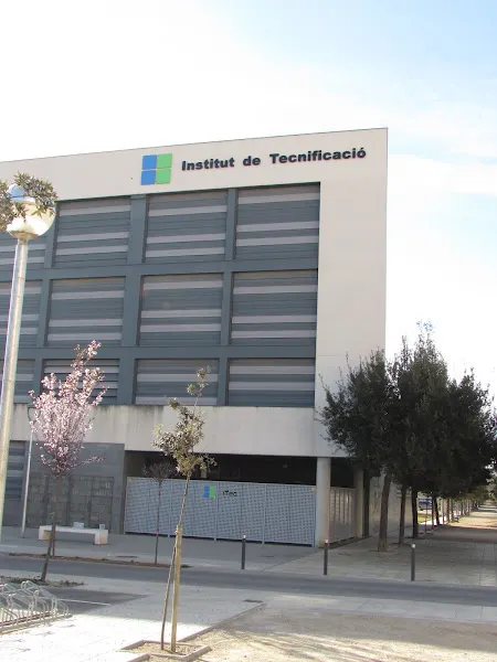 Instituto de Tecnificación - Instituto de secundaria en Amposta - foto 2