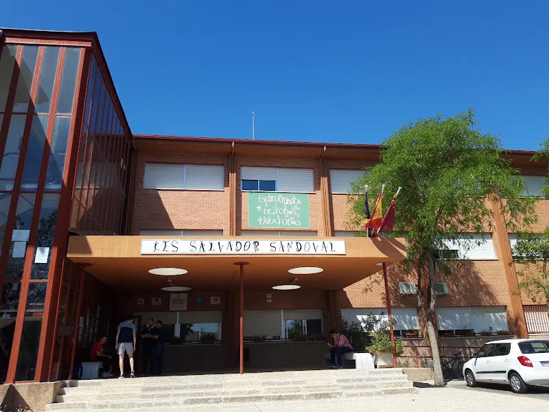 IES Salvador Sandoval - Instituto de secundaria en Torres de Cotillas (Las) - foto 2