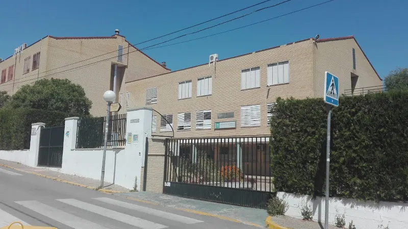 IES Mateo Alemán - Instituto de secundaria en San Juan de Aznalfarache - foto 2