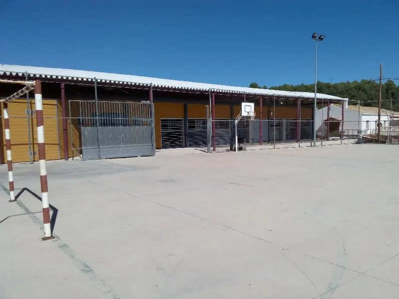 Escuela Sant Miquel - Torrelles de Foix