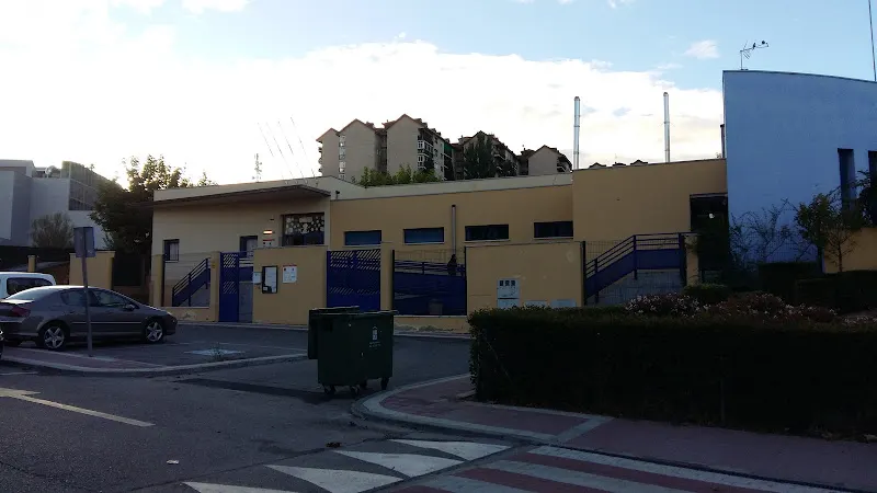 Escuela De Educación Infantil Casa De Niños Garabatos
