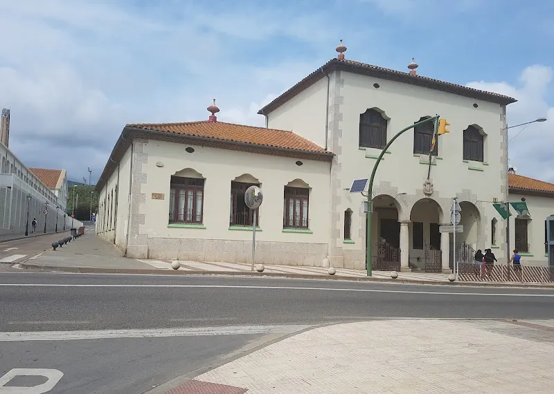 Escola Pública Bressol El Carrilet