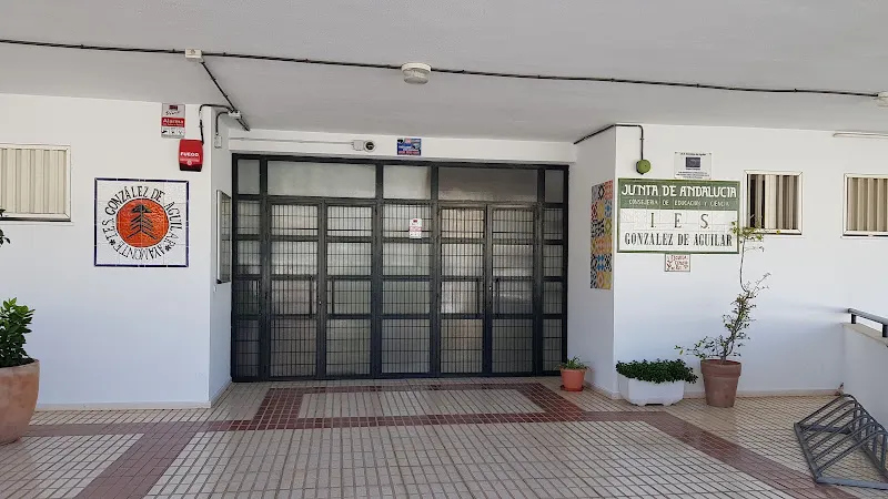 IES Mapi Valle - Instituto de secundaria en Cartaya - foto 2