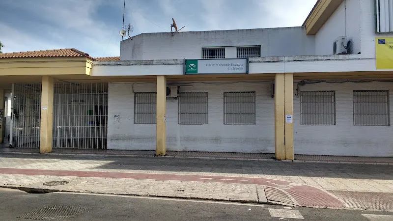 IES Mapi Valle - Instituto de secundaria en Cartaya - foto 3