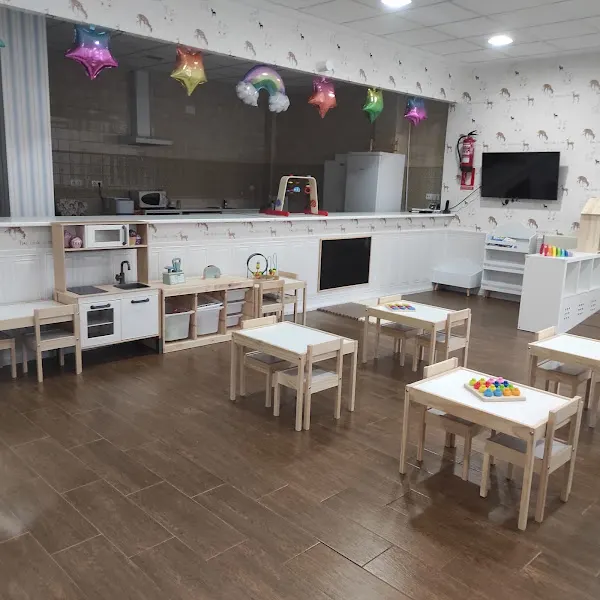 Centro De Educacion Infantil Clases De Apoyo Rainbow Kids - Navalmoral de la Mata
