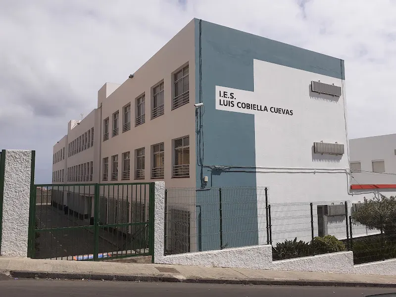 Instituto de Educación Secundaria Obligatoria y Bachillerato IES Luis Cobiella Cuevas