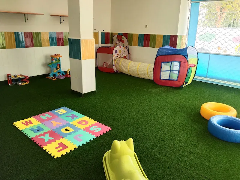 Escuela infantil Pequeños Gigantes
