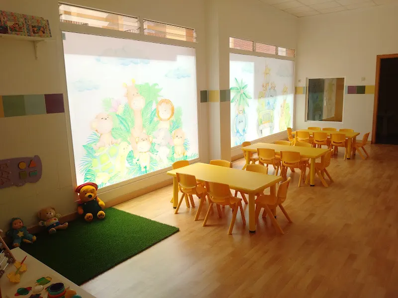 Escuela infantil Pequeños Gigantes - Guardería en Mula - foto 2