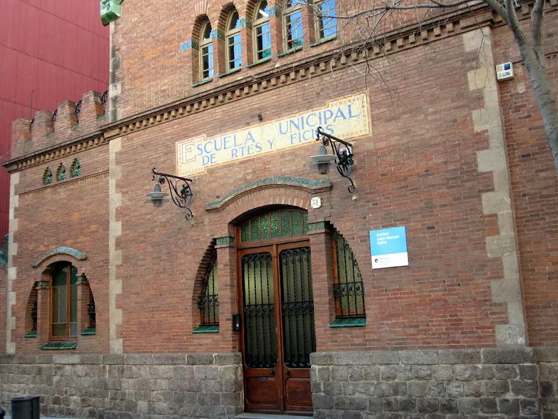 IES Caterina Albert - Centro de educación secundaria en Barcelona - foto 2