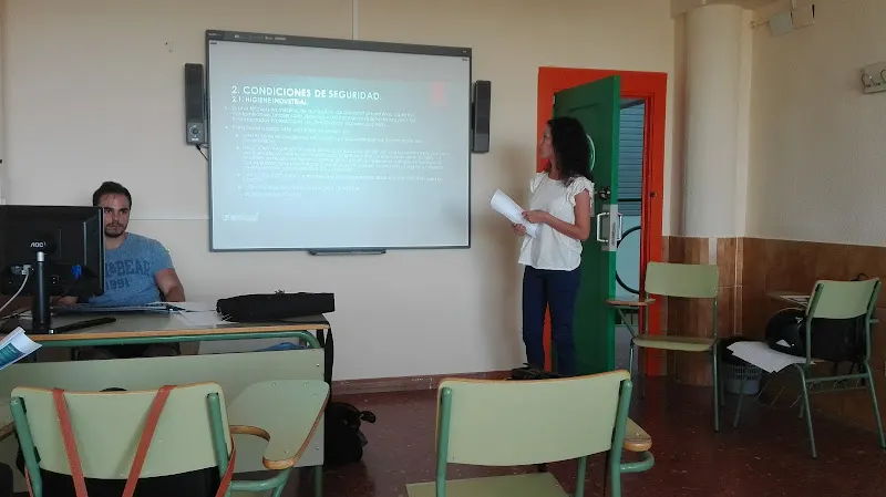 IES Cristo del Rosario - Instituto de secundaria en Zafra - foto 2
