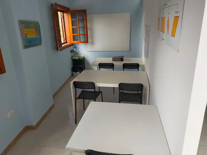 Academia Mencey - Centro educativo en Granadilla de Abona - foto 2