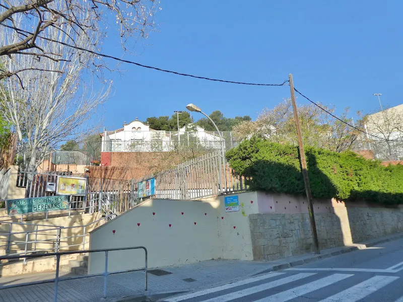 Escuela Pública Parc del Guinardó - Escuela de primaria en Barcelona - foto 2