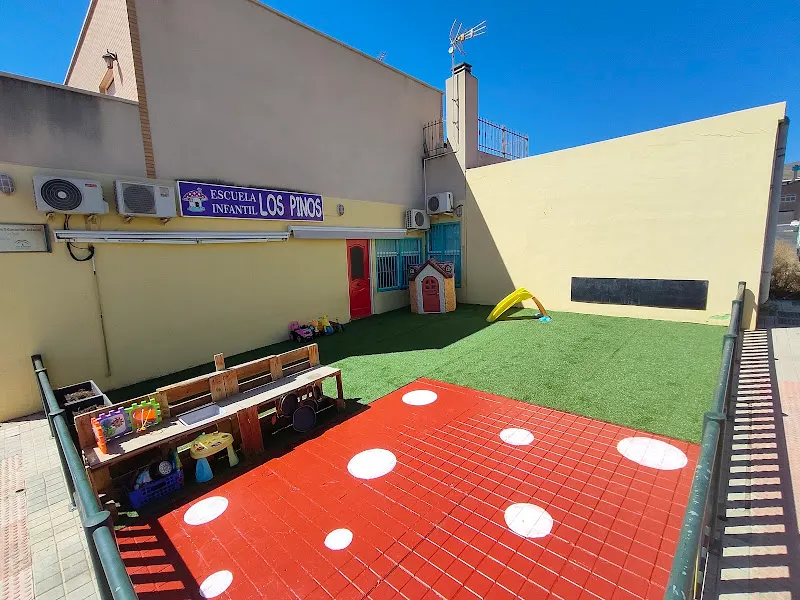 Escuela Infantil Los Pinos - Centro de educación preescolar en Huercal de Almeria - foto 2