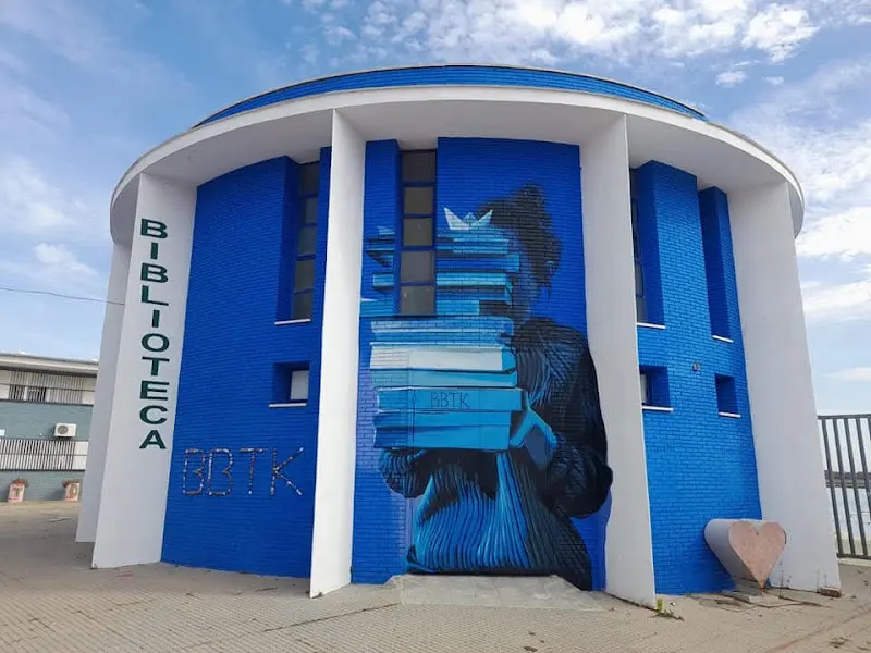 IES Saltes - Instituto de secundaria en Punta Umbría - foto 2