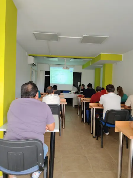 BRITISH FORMACIÓ | British centre formació academica sl - Centro educativo en Mollerussa - foto 2